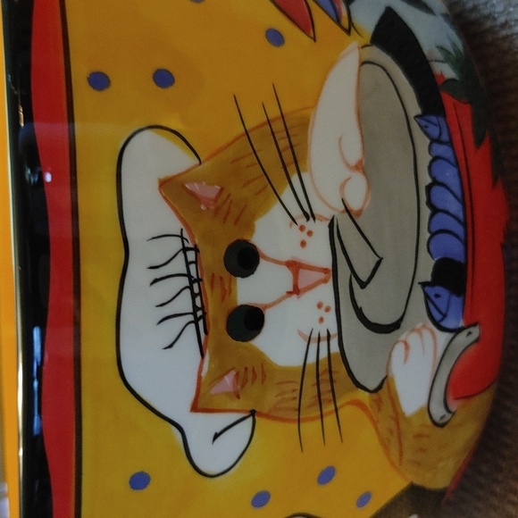 🐱 Vintage Catzilla Bowl - Picture 9 of 11